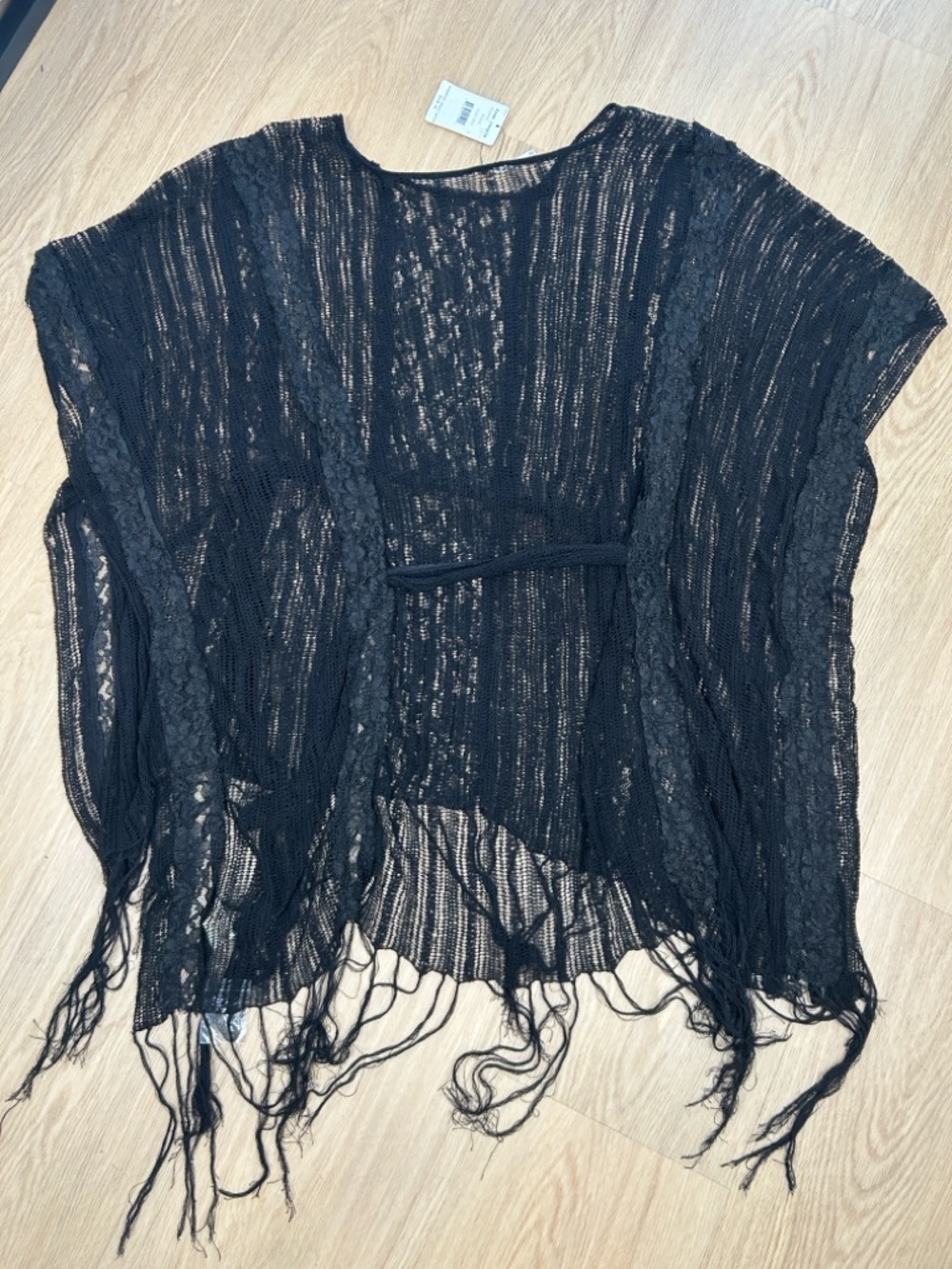 NWT Vintage Free People Lace Knit Fringe Poncho M/L - Picture 3 of 4